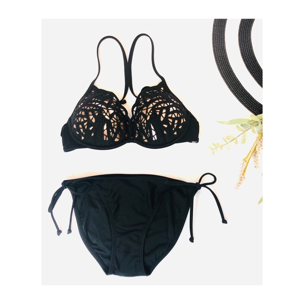 SALE‼️Target/Women/Swimsuits/Bikinis‎/Set
NWT👙
